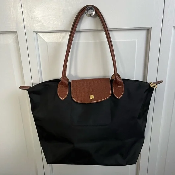 Longchamp LePliage Black Medium Tote - Picture 1 of 13
